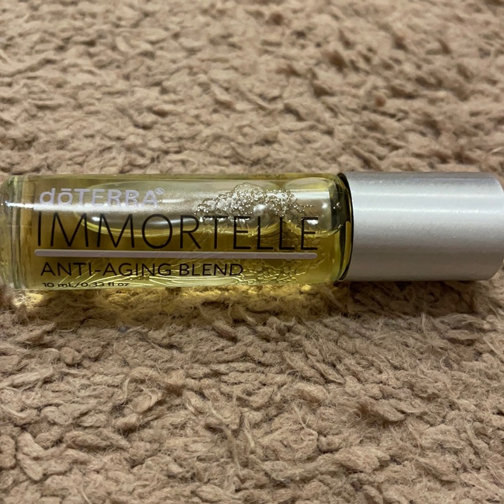 DoTerra Immortelle anti-aging blend
